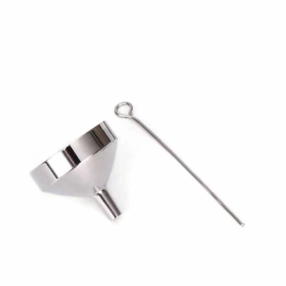 pendentif urne en alliage