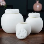 urne pour animaux empreinte blanche rose