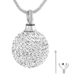 urne collier en crystal